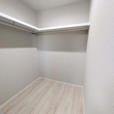 ゆとりの和室と、各所収納付き。